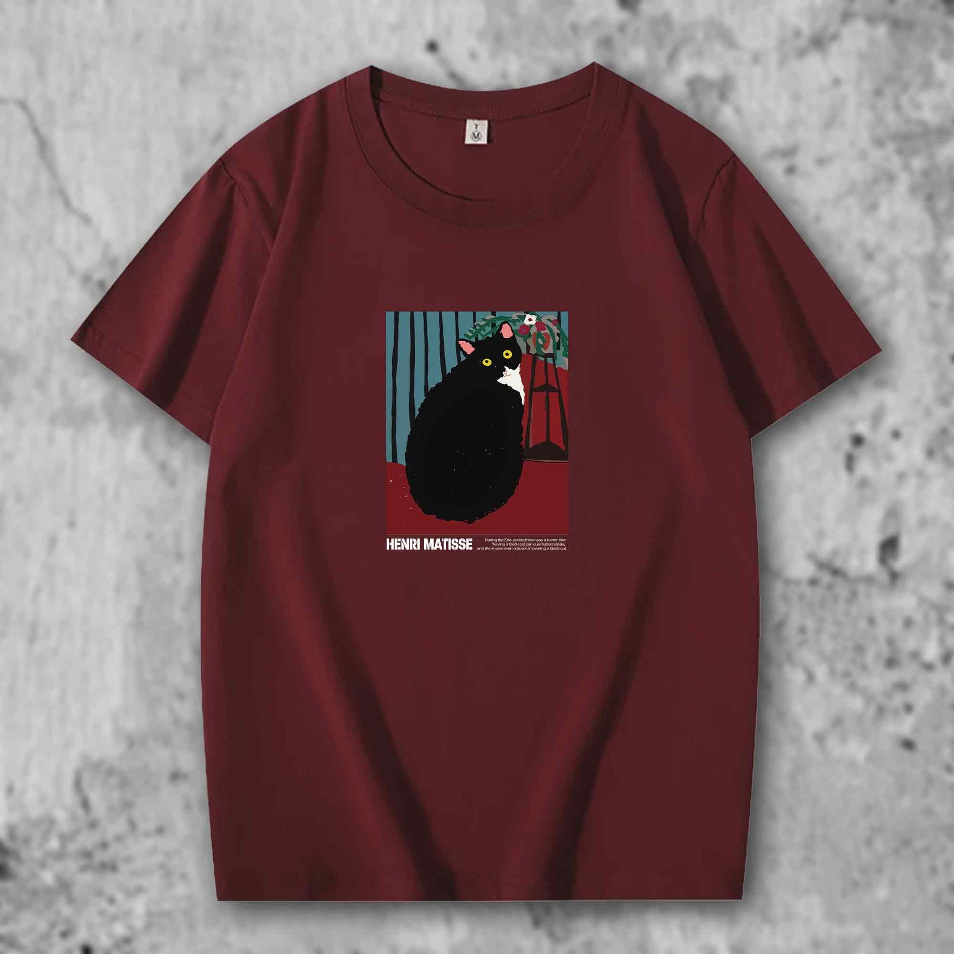 マティスの猫がプリントされたTシャツのクリムゾンレッド