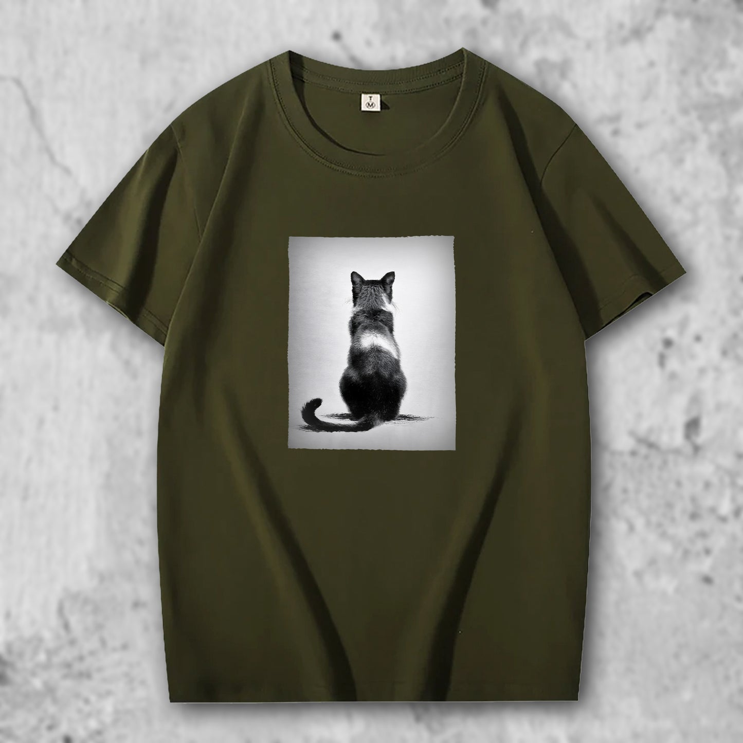 かわいい猫 ネコグッズ 猫Tシャツ 猫雑貨 猫パーカー 専門店 オリジナルTシャツ 黒猫の優雅な後ろ姿