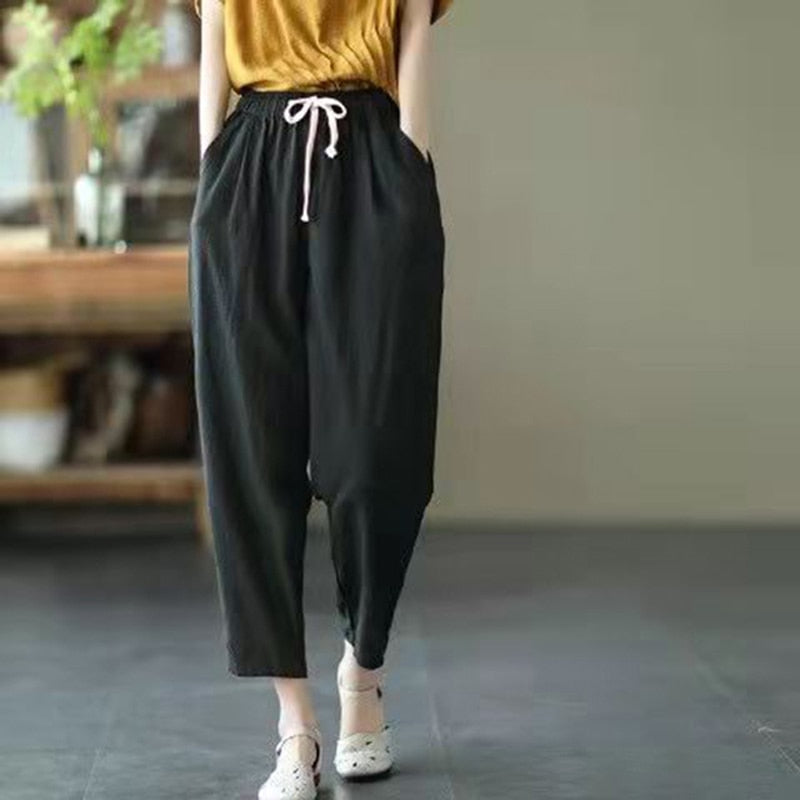アンクルパンツのブラック