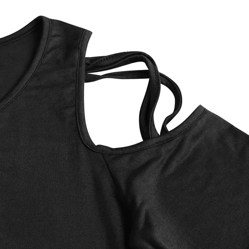 猫の十戒のイラストがプリントされたtシャツの黒のネック部分
