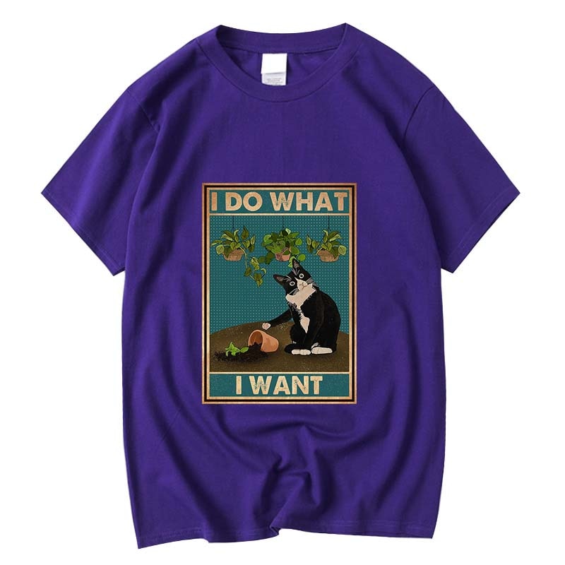 アンティーク調の猫のイラストがプリントされたTシャツのパープル