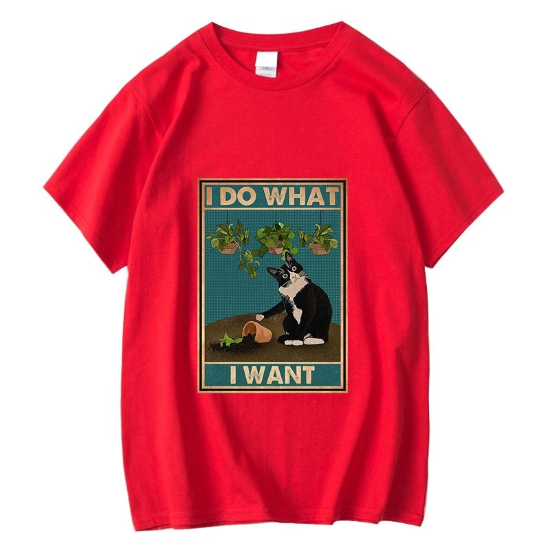 アンティーク調の猫のイラストがプリントされたTシャツのレッド