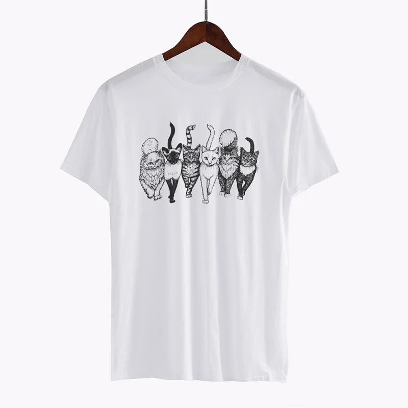 猫ギャングのイラストがプリントされたTシャツの白の吊るし