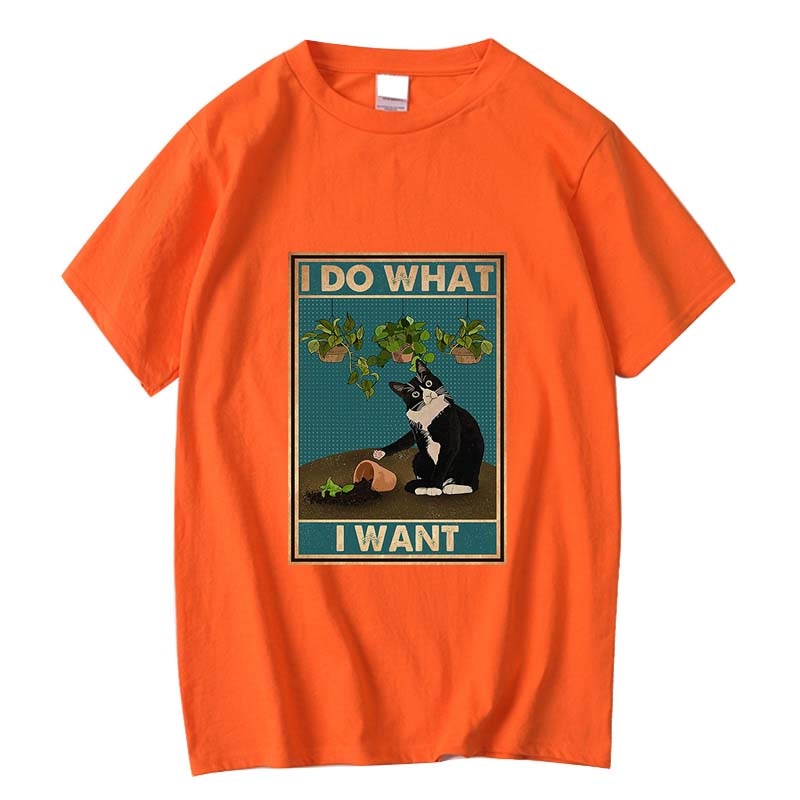 アンティーク調の猫のイラストがプリントされたTシャツのオレンジ