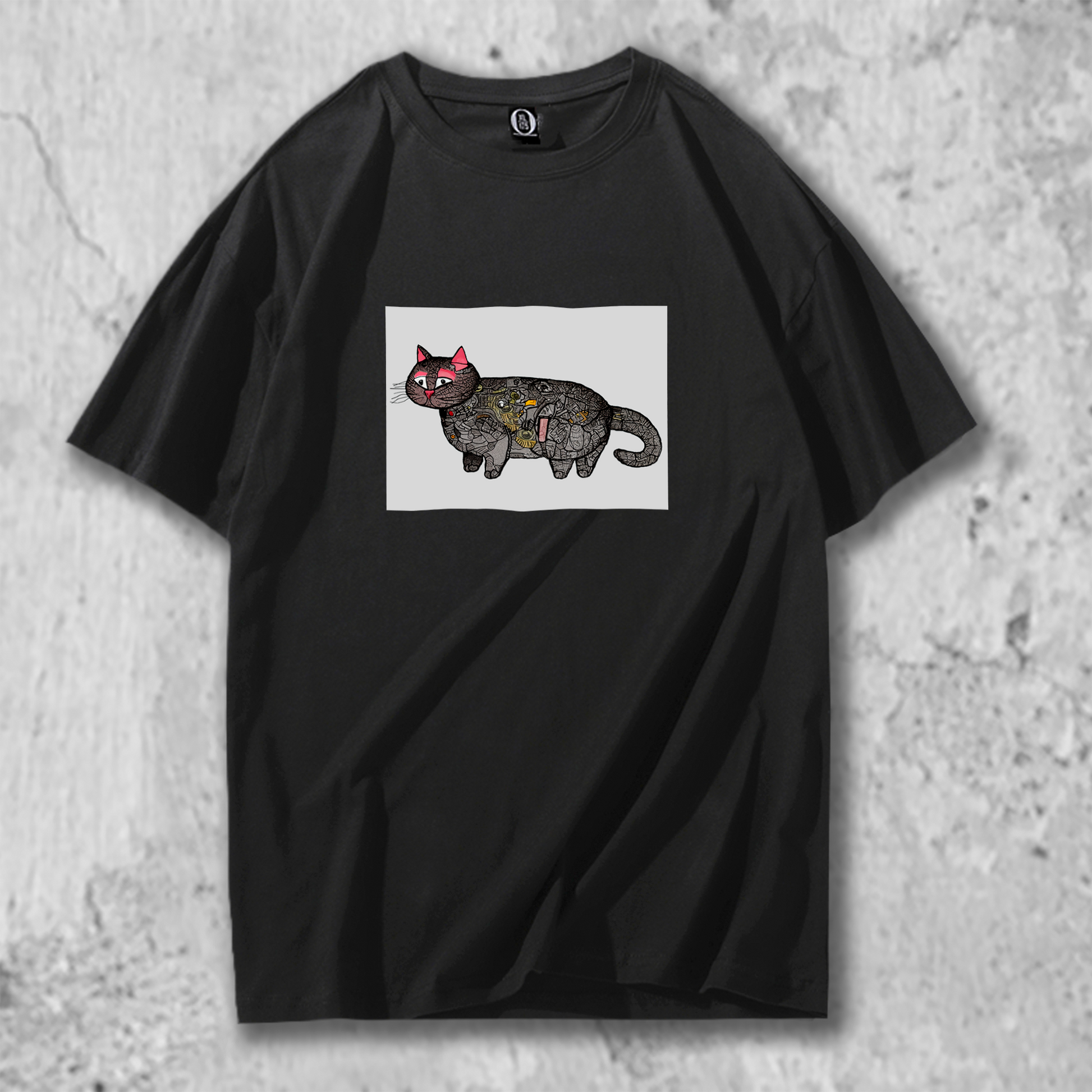 パッチワーク猫のイラストがプリントされたTシャツの黒