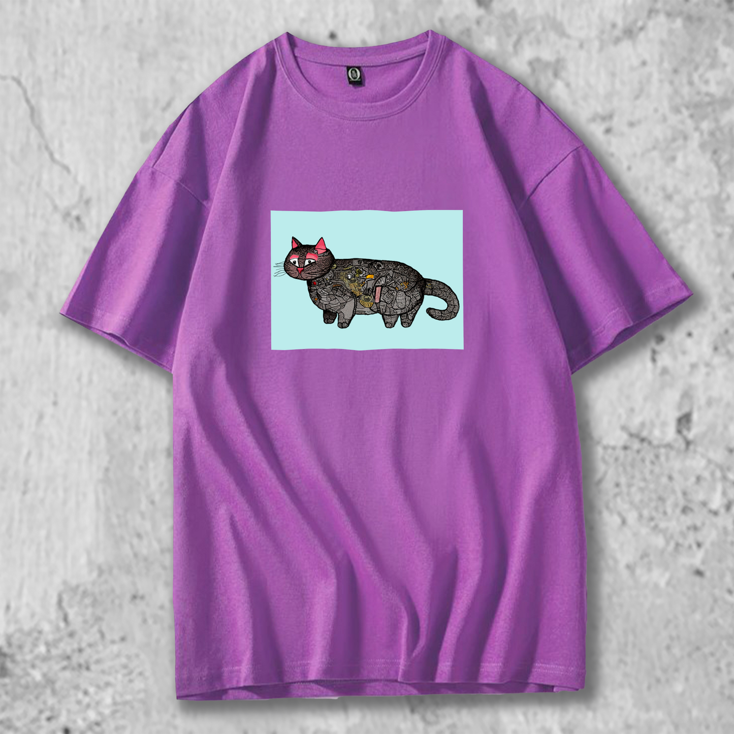 パッチワーク猫のイラストがプリントされたTシャツの紫