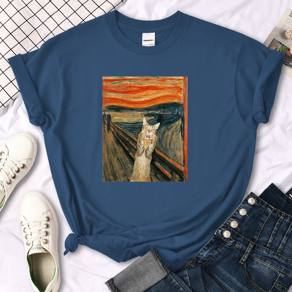 猫のイラストがプリントされたTシャツのヘイズブルー