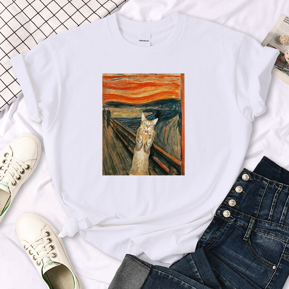 猫のイラストがプリントされたTシャツの白
