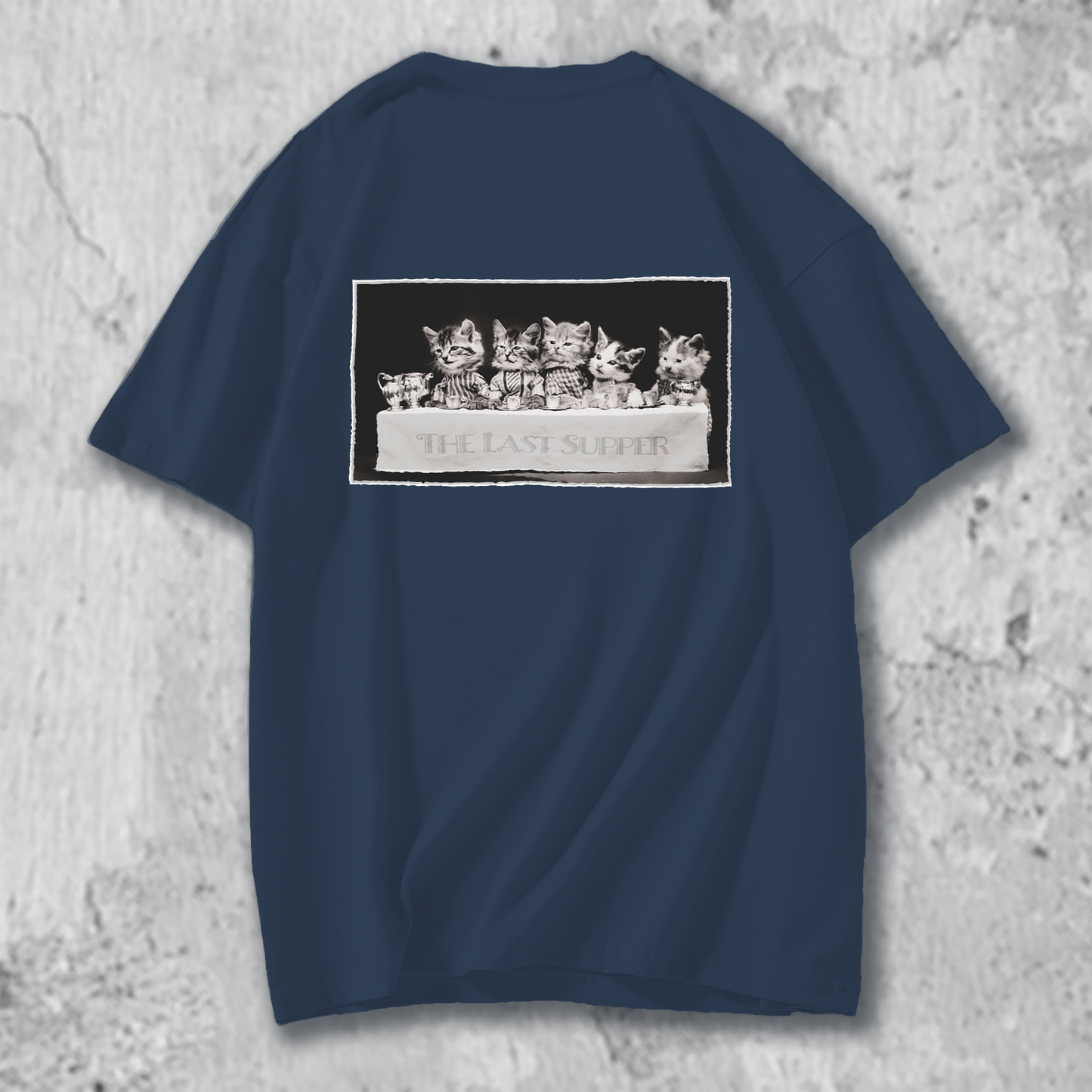 猫写真のTシャツのネイビーブルー