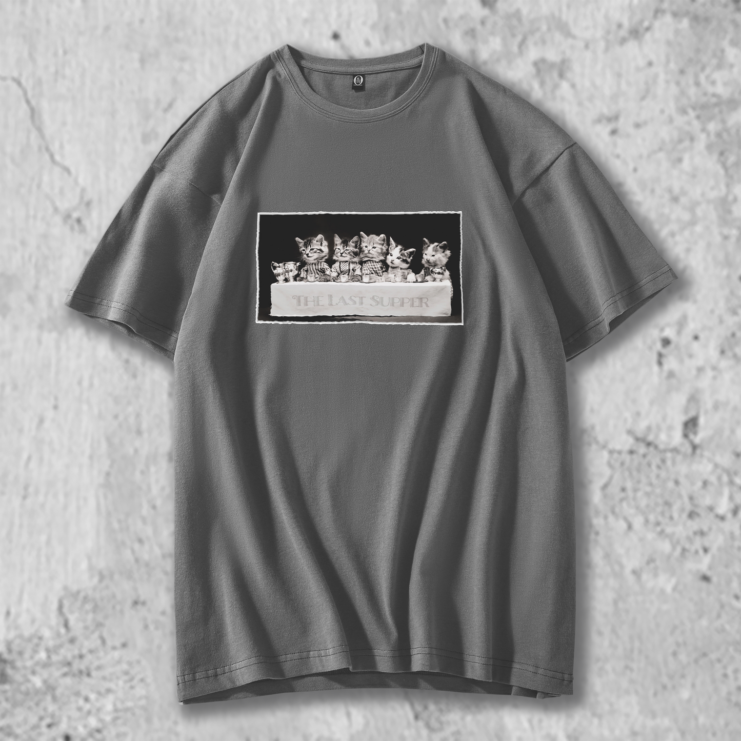 猫イラストTシャツのグレー