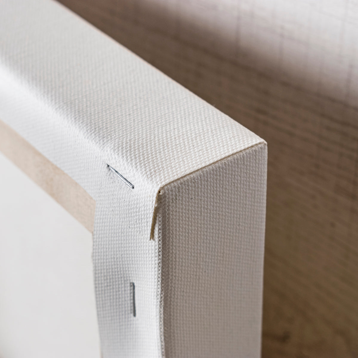 白猫のキャンパスプリントの角の止め方