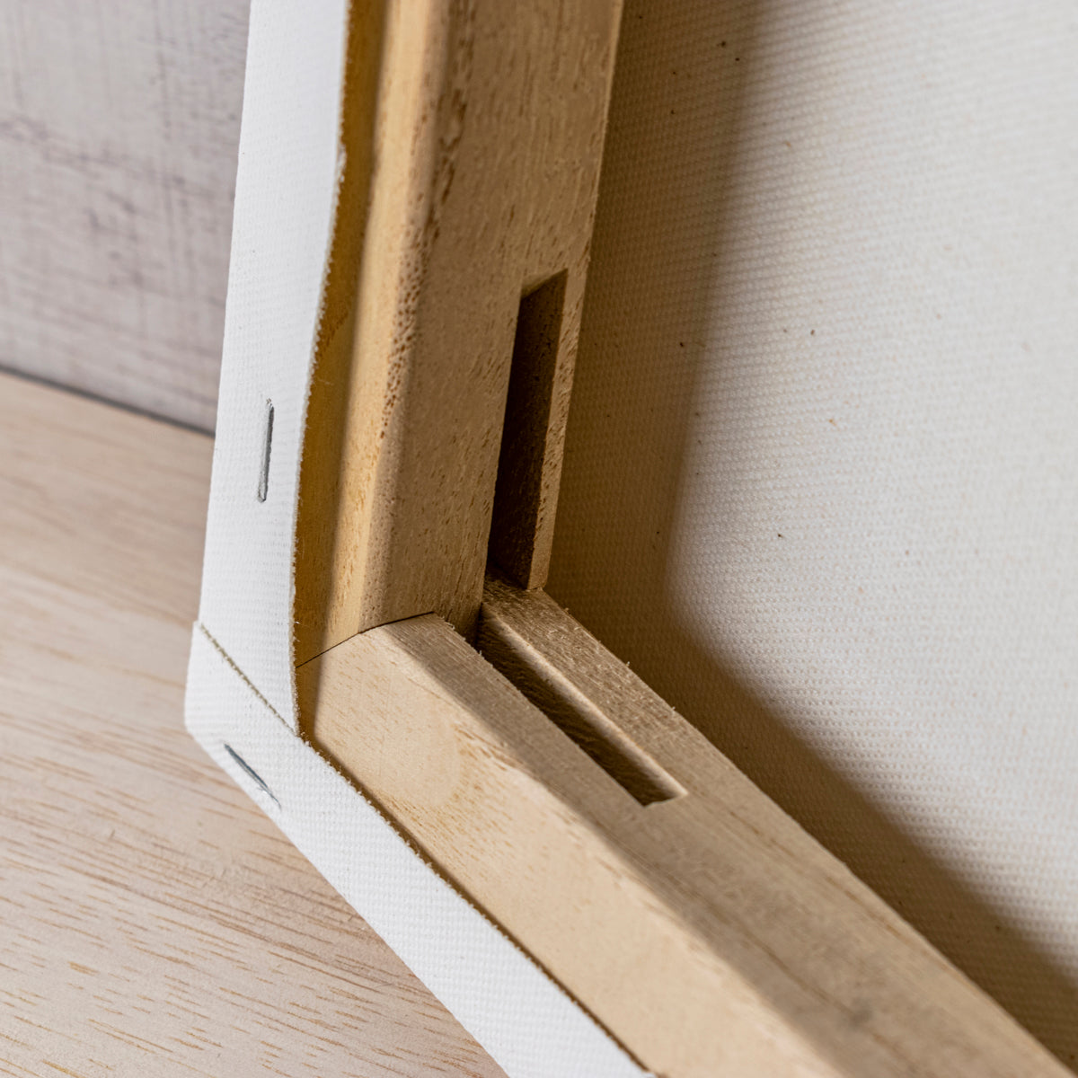 白猫のキャンパスプリントの木製パネルの組み方