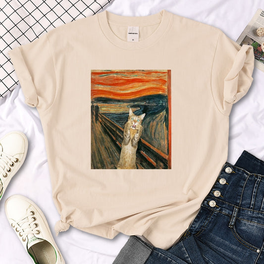 猫のイラストがプリントされたTシャツのベージュ